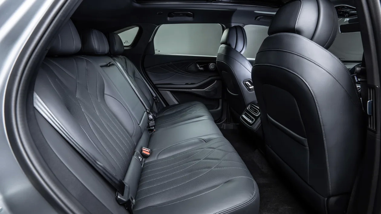 Νέο Omoda 9: Plug-in υβριδικό με 449 άλογα 